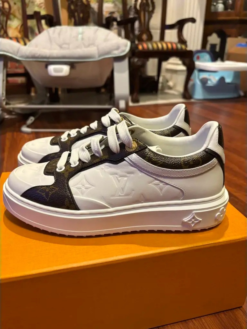 Louis Vuitton White & Brown Monogram Low-Top Sneakers